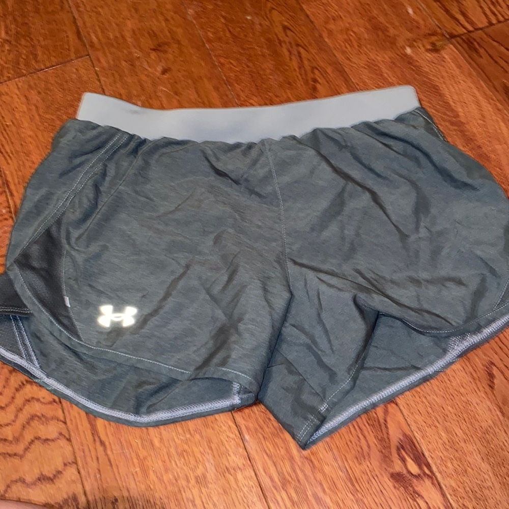 Grey Under armour shorts